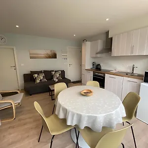 1 Slaapkamer Logie Met Extra Zetelbed In Leefruimte Appartement Middelkerke